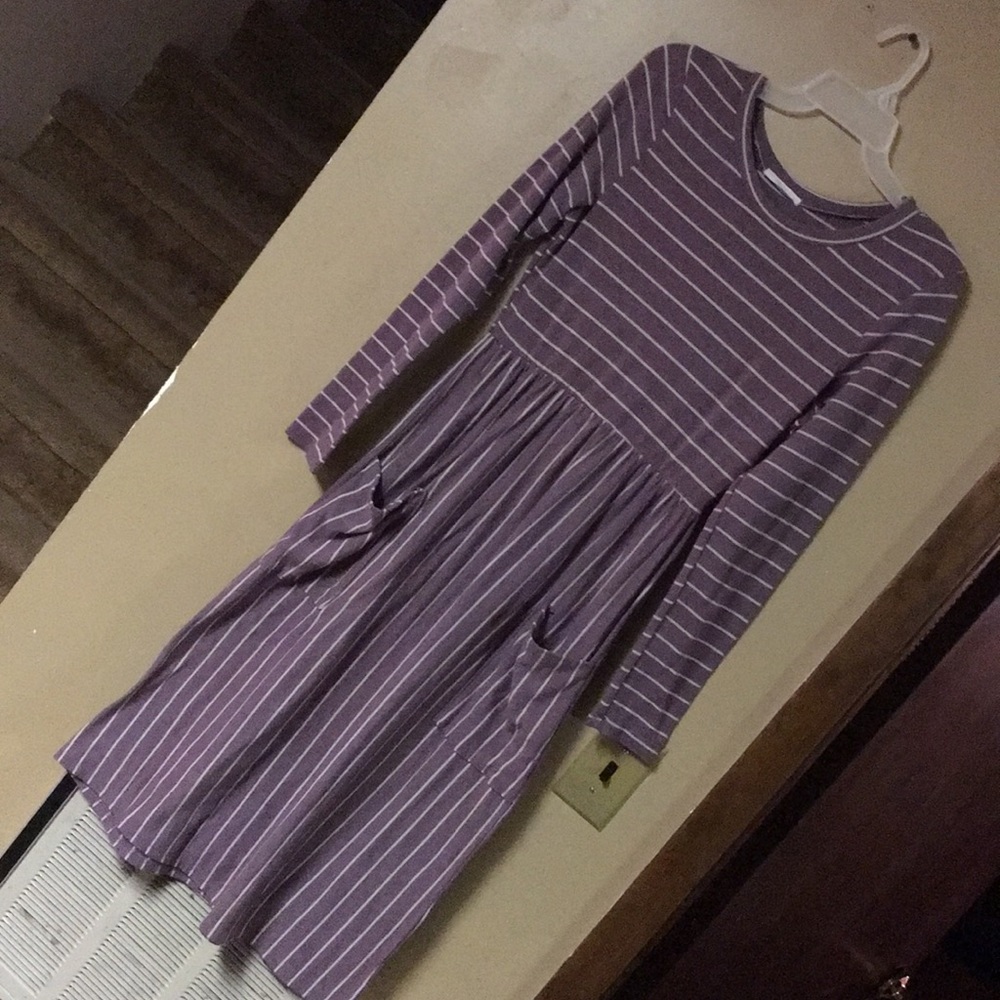 Lilac colored stripped long sleeve midi dress